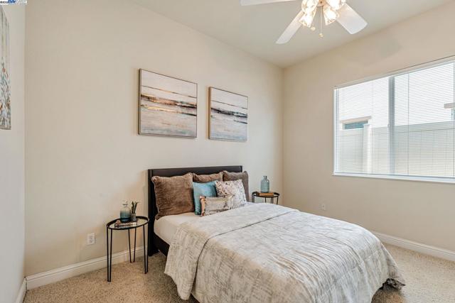 2453 Gardenstone Pl, Manteca CA: https://media.crmls.org/mediaz/77841ad1-8779-4676-a227-5fef4e070584.jpg
