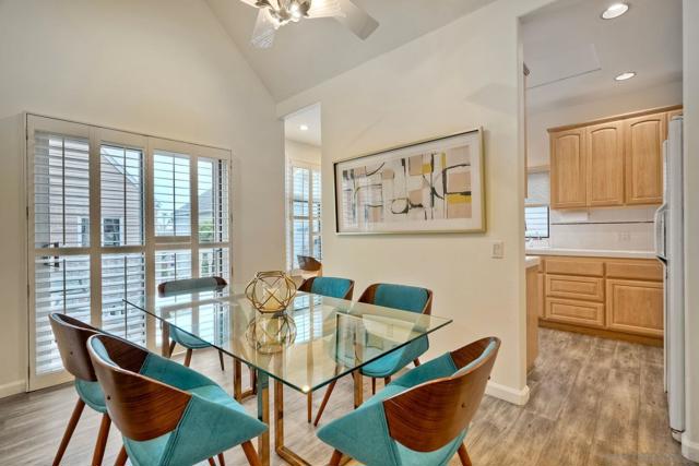 7635 Draper Avenue, La Jolla CA: https://media.crmls.org/mediaz/7784e0b0-4cac-4fcd-8190-49e41a0645f5.jpg