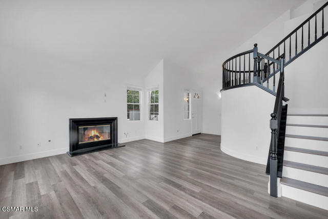 237 Camino Toluca, Camarillo CA: https://media.crmls.org/mediaz/778536ca-6621-4cbe-9131-f498d8dfbc50.jpg