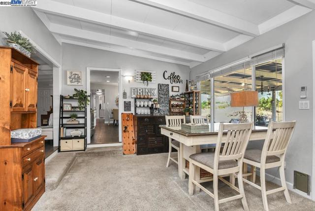 1941 Eden Plains Rd, Brentwood CA: https://media.crmls.org/mediaz/7785bb32-b87b-4e0d-8377-68dcf4987c15.jpg