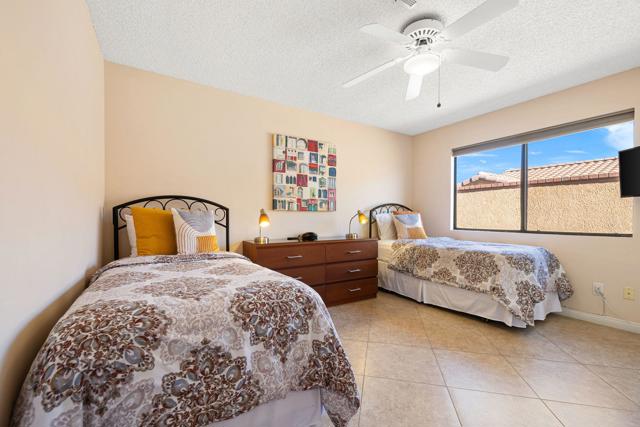 53720 Avenida Carranza, La Quinta CA: https://media.crmls.org/mediaz/77860fe9-f42f-4ac4-8dc1-ba58faac2387.jpg