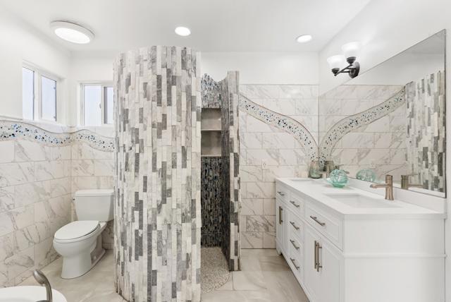 12405 Royal Rd, El Cajon CA: https://media.crmls.org/mediaz/7786bfc2-d12b-4fe2-8fe1-515e39664ce6.jpg