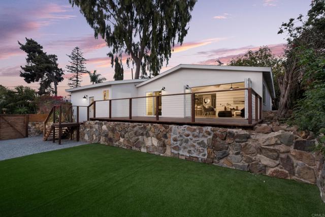 Detail Gallery Image 16 of 36 For 835 Cathy Ln, Cardiff By The Sea,  CA 92007 - 4 Beds | 2 Baths