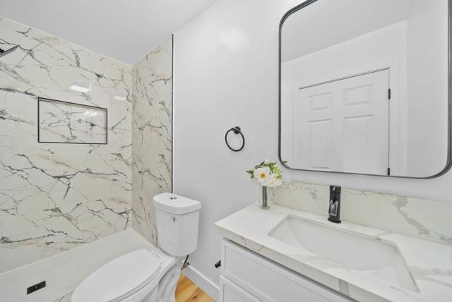 Image 30 of 51 For 11564 Manzanita Road