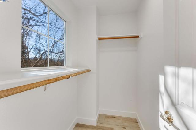 4579 Mangrove Dr, Dublin CA: https://media.crmls.org/mediaz/778849d1-53a2-4a2c-ac40-55d5a69cb985.jpg