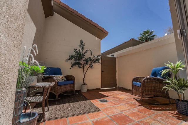55235 Laurel, La Quinta CA: https://media.crmls.org/mediaz/77889fc1-2d1f-493b-a1f2-afd5fd3c7296.jpg