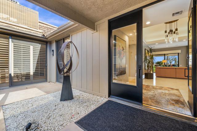 6 Barnard Court, Rancho Mirage CA: https://media.crmls.org/mediaz/77892f0d-d5f5-4b88-a95f-46a809c3eab6.jpg