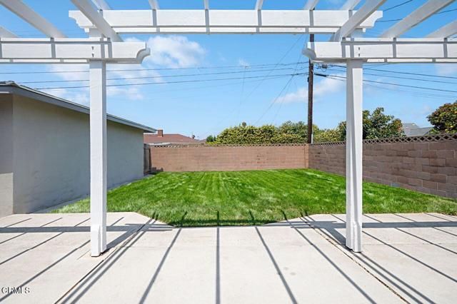 Detail Gallery Image 30 of 41 For 1127 Douglas Ave, Oxnard,  CA 93030 - 4 Beds | 2 Baths