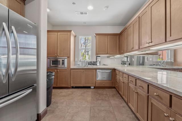 589 Santa Rosalia Terrace, Sunnyvale CA: https://media.crmls.org/mediaz/7789d27f-7d5e-4146-8fea-c1d934c56e07.jpg