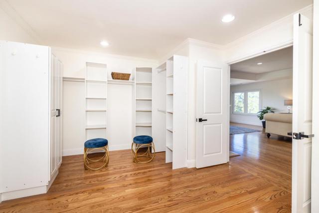 75 Eugenia Way, Hillsborough CA: https://media.crmls.org/mediaz/778a4a55-e6bd-459b-85a5-0f16e8ab6e68.jpg