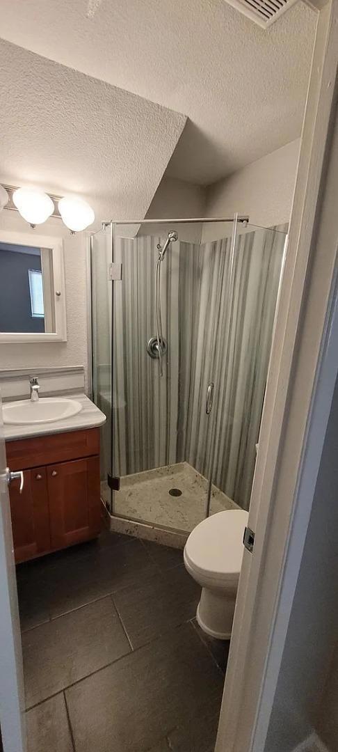 775 E Duane Avenue, Sunnyvale CA: https://media.crmls.org/mediaz/778cdf9c-569b-4209-9bdc-70d4e8623bf1.jpg