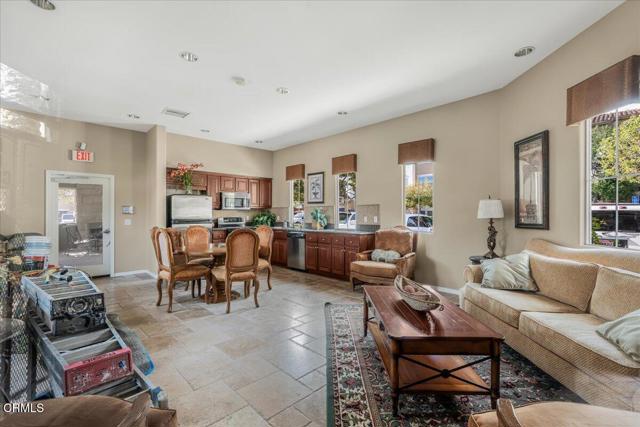 Detail Gallery Image 38 of 39 For 259 Riverdale Ct #263,  Camarillo,  CA 93012 - 2 Beds | 2 Baths