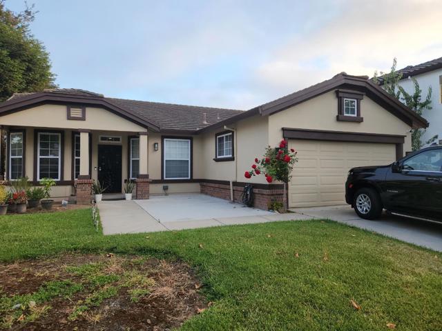 1875 Lancashire Drive, Salinas CA: https://media.crmls.org/mediaz/778e853a-35d8-4938-ba68-c4627b7719c8.jpg