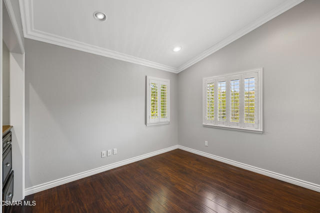 3206 Clarita Court, Thousand Oaks CA: https://media.crmls.org/mediaz/778e983b-610d-4c7e-83a5-1f4273cae350.jpg