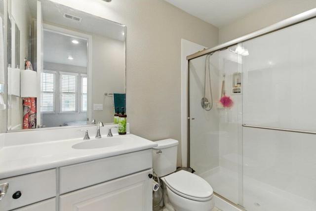 33831 Farmhouse Street, Fremont CA: https://media.crmls.org/mediaz/778f556e-19ec-43a1-83c7-cfa5dc74e1c2.jpg