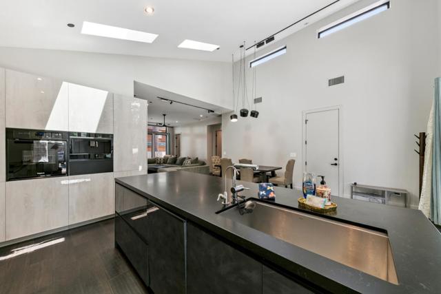 1169 Stockton Avenue, South Lake Tahoe CA: https://media.crmls.org/mediaz/779033e0-a955-49ae-9f54-430df938afa3.jpg