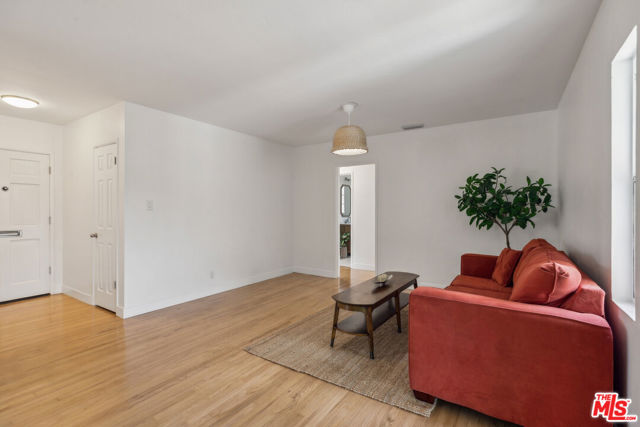 6513 Denmead Street, Lakewood CA: https://media.crmls.org/mediaz/77903700-8d03-4104-a0f0-b4dad3ac2305.jpg