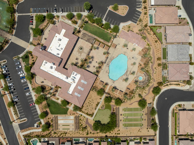 Image 74 of 86 For 43595 Vacanza Court