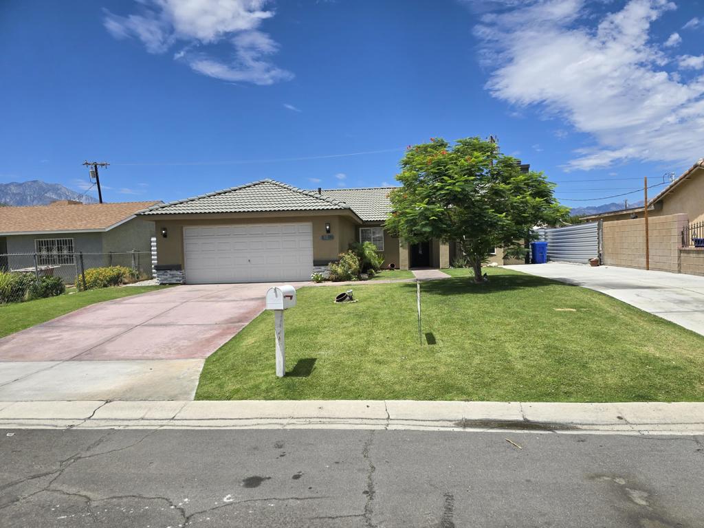 15203 Avenida Ramada