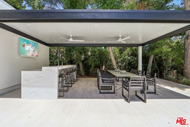 4261 Temma Court, Calabasas CA: https://media.crmls.org/mediaz/7791559d-033a-4e79-830e-422fdbce66cd.jpg
