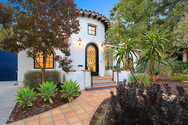 Detail Gallery Image 4 of 29 For 2044 Monterey Rd, South Pasadena,  CA 91030 - 4 Beds | 3 Baths