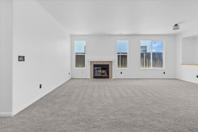 1233 Greenleaf Loop, Greenfield CA: https://media.crmls.org/mediaz/7792b95c-b6ec-4437-a3ef-bd1c16e5446c.jpg