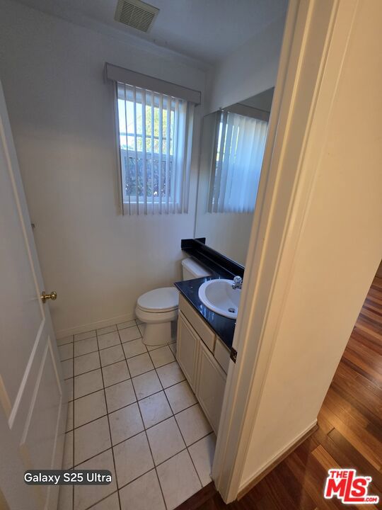 3 Bed Home for Sale in Los Angeles, California
