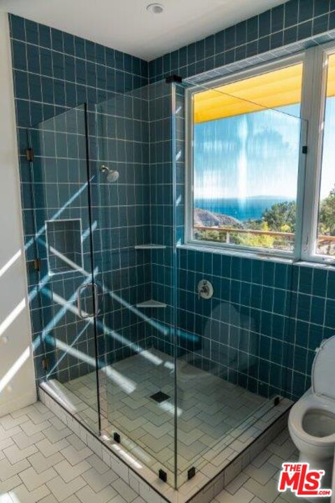 27349 Old Chimney Road, Malibu CA: https://media.crmls.org/mediaz/7792f920-74d1-4085-932a-362f2e90f16b.jpg