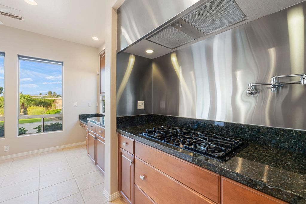 MLS #219139625DA image #27