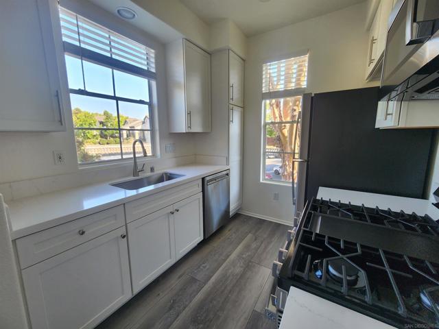 3514 Caminito El Rincon, San Diego CA: https://media.crmls.org/mediaz/7793419f-34e2-485e-9e0e-d0693141f89b.jpg