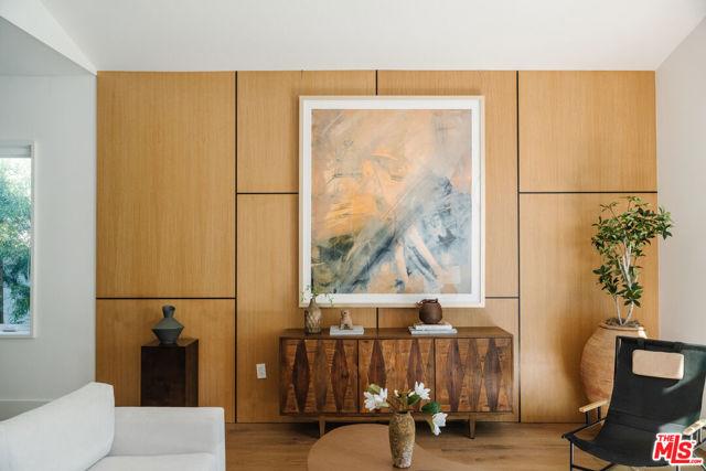 5328 Allott Avenue, Sherman Oaks CA: https://media.crmls.org/mediaz/77934cda-abb6-4507-a884-809955985c4f.jpg