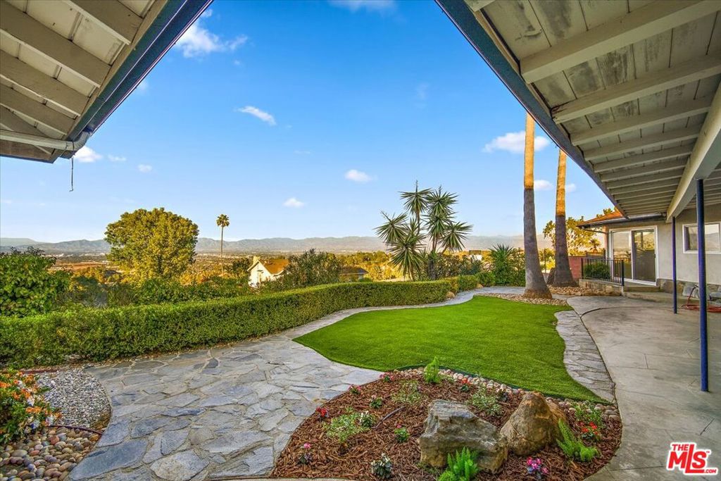 15451 Longbow DriveSherman Oaks img 28