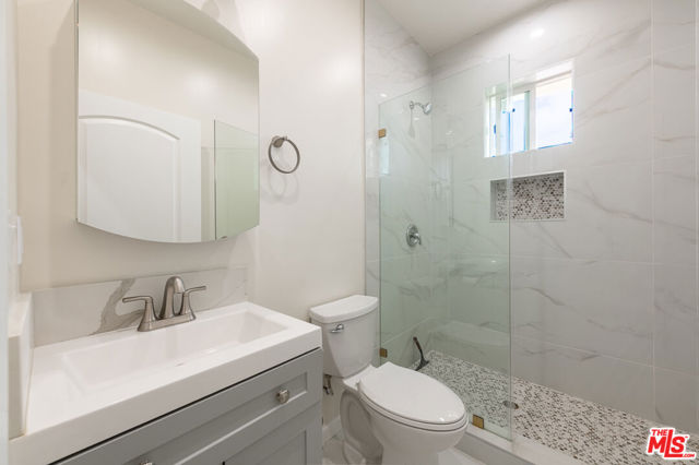10136 Forbes Avenue, North Hills CA: https://media.crmls.org/mediaz/779373fa-1c2b-448d-932c-53ff674e8aa3.jpg