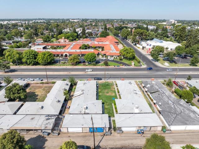 2128 N First Street, Fresno CA: https://media.crmls.org/mediaz/7794bfed-591e-498c-b4e2-bc077b63cd94.jpg