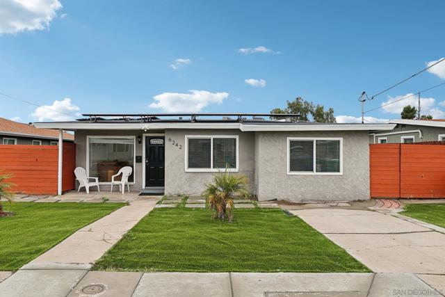 6242 Thorn St, San Diego CA: https://media.crmls.org/mediaz/7794c0f2-dcac-4b85-baf7-138532c9fc6a.jpg