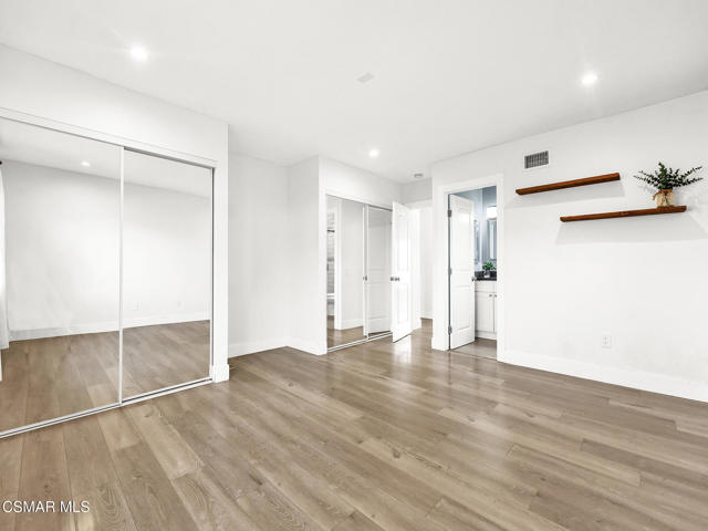 898 Oakmound Avenue, Newbury Park CA: https://media.crmls.org/mediaz/7794c33b-1705-42cf-97c3-9d11cd01a2d8.jpg