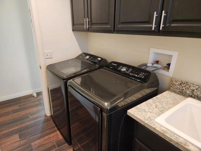 56920 Hidden Gold Court, Yucca Valley CA: https://media.crmls.org/mediaz/7795510f-4157-4ef8-9882-eb5fe63828ec.jpg