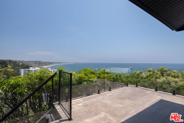 Drew Fenton | 17438 Revello Drive Pacific Palisades CA | MLS: 7251367