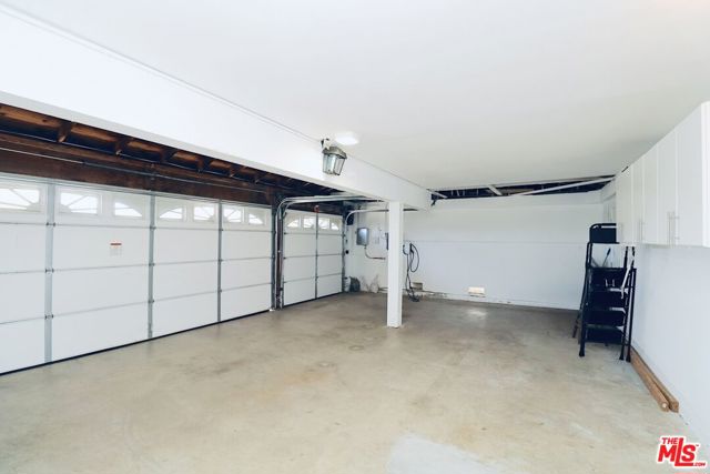 1995 Peaceful Hills Rd, Diamond Bar CA: https://media.crmls.org/mediaz/779967a6-f848-4333-b741-bacecae4d132.jpg
