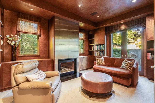 26140 Rancho Manuella Lane, Los Altos Hills CA: https://media.crmls.org/mediaz/779973bc-d2cb-4fd6-85d9-3354d096f8ed.jpg