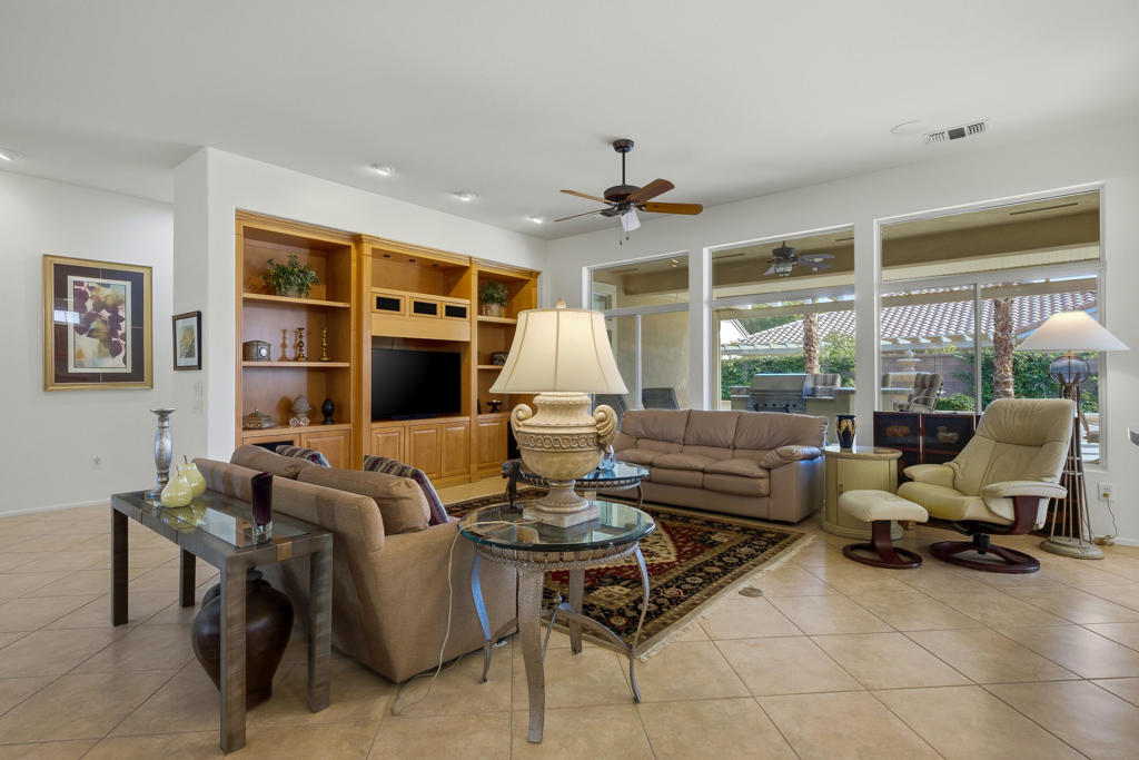 MLS #219140232DA image #8