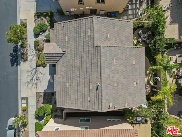 7017 Bergamot Avenue photo 3