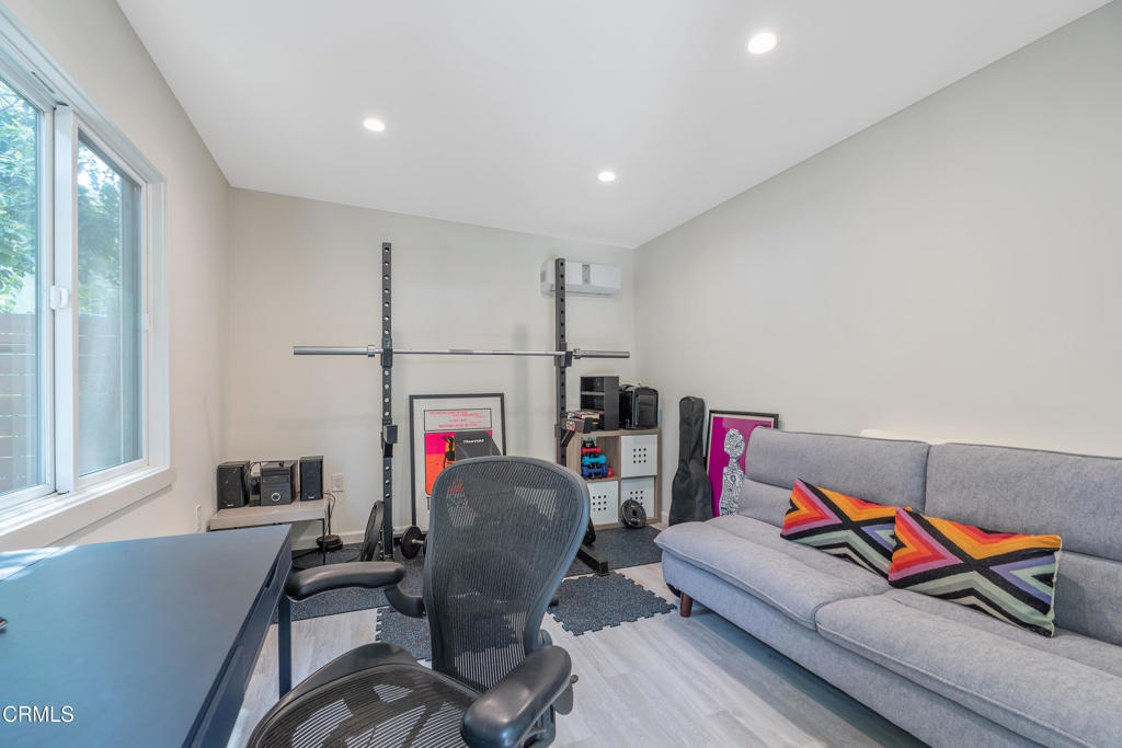 1521 N Columbus Avenue Glendale img 29