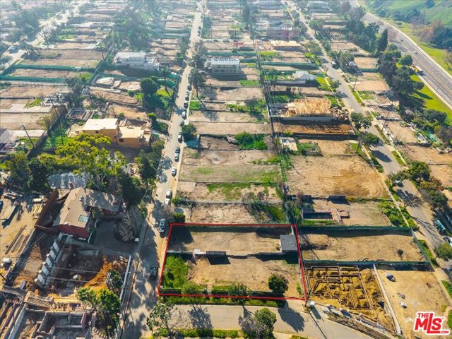 15516 Bowdoin Street, Pacific Palisades CA: https://media.crmls.org/mediaz/779c5be6-8f31-46a9-aa53-23c2e02b20a5.jpg