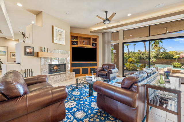 12 Boulder Lane, Rancho Mirage CA: https://media.crmls.org/mediaz/779ddc72-2308-427f-a1a6-0251bd6abbe1.jpg