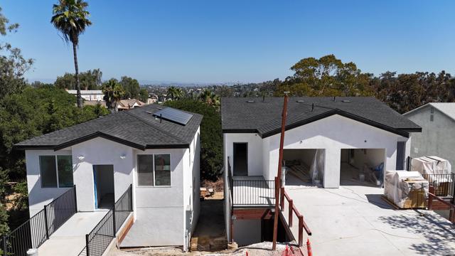 490 Lado De Loma Dr #1-4, Vista CA: https://media.crmls.org/mediaz/779e158c-242f-4e3e-9916-44f0b8427d39.jpg