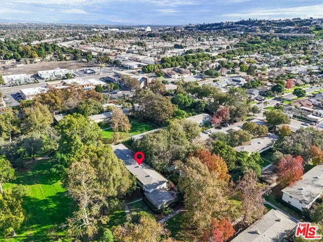 5172 1/2 Village, Los Angeles CA: https://media.crmls.org/mediaz/779eb521-be6b-4621-b815-04bcac9d4a4e.jpg