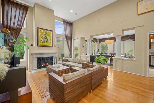 Detail Gallery Image 5 of 34 For 3358 Caminito Luna Nueva, Del Mar,  CA 92014 - 3 Beds | 2/1 Baths