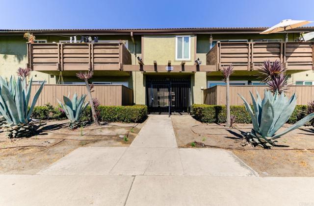 615 Fredricks Avenue, Oceanside CA: https://media.crmls.org/mediaz/77a02b75-8883-4a00-aeb1-e90727a6c15c.jpg