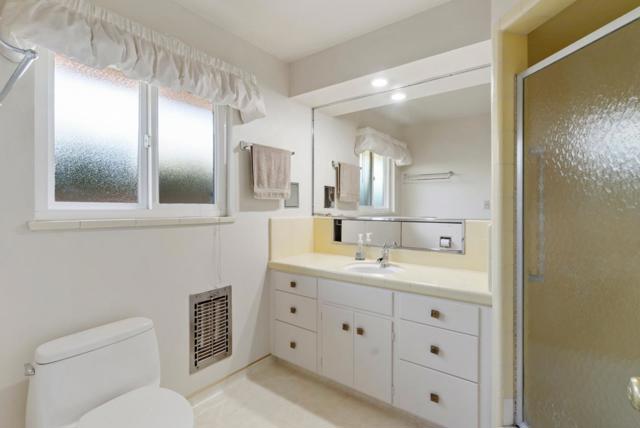 1781 Prune Street, Hollister CA: https://media.crmls.org/mediaz/77a18ff5-4e65-4a86-b857-f00d5219b319.jpg